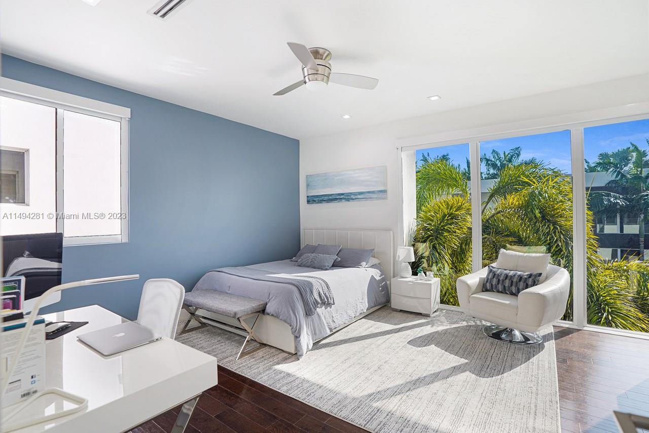 DORAL COMMONS RESIDENTIAL - Residential