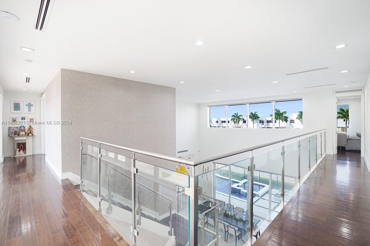 DORAL COMMONS RESIDENTIAL - Residential