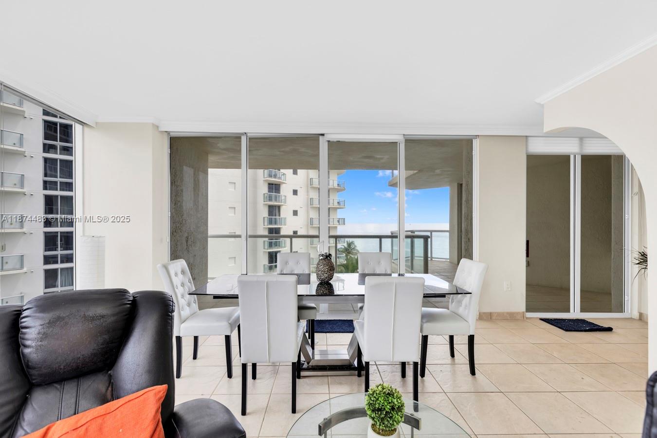 18671 Collins Ave 604