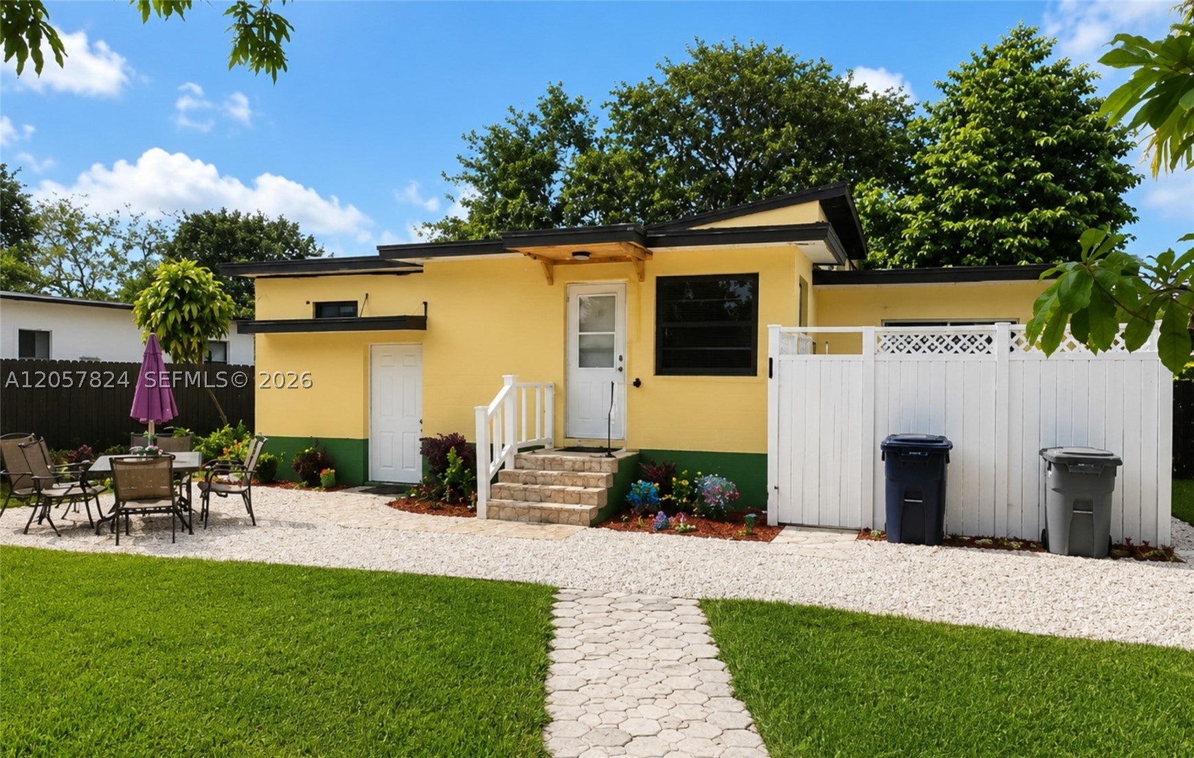 541 Raven Ave 1