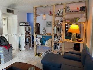 BRENTWOOD TOWNHOUSE 4 CON - Residential