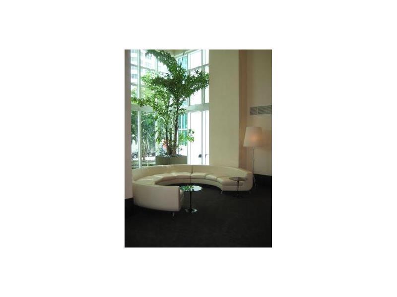 THE PLAZA 851 BRICKELL CO - Residential Lease