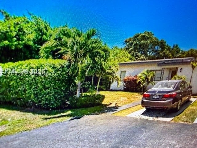6566 SW 52nd Ter