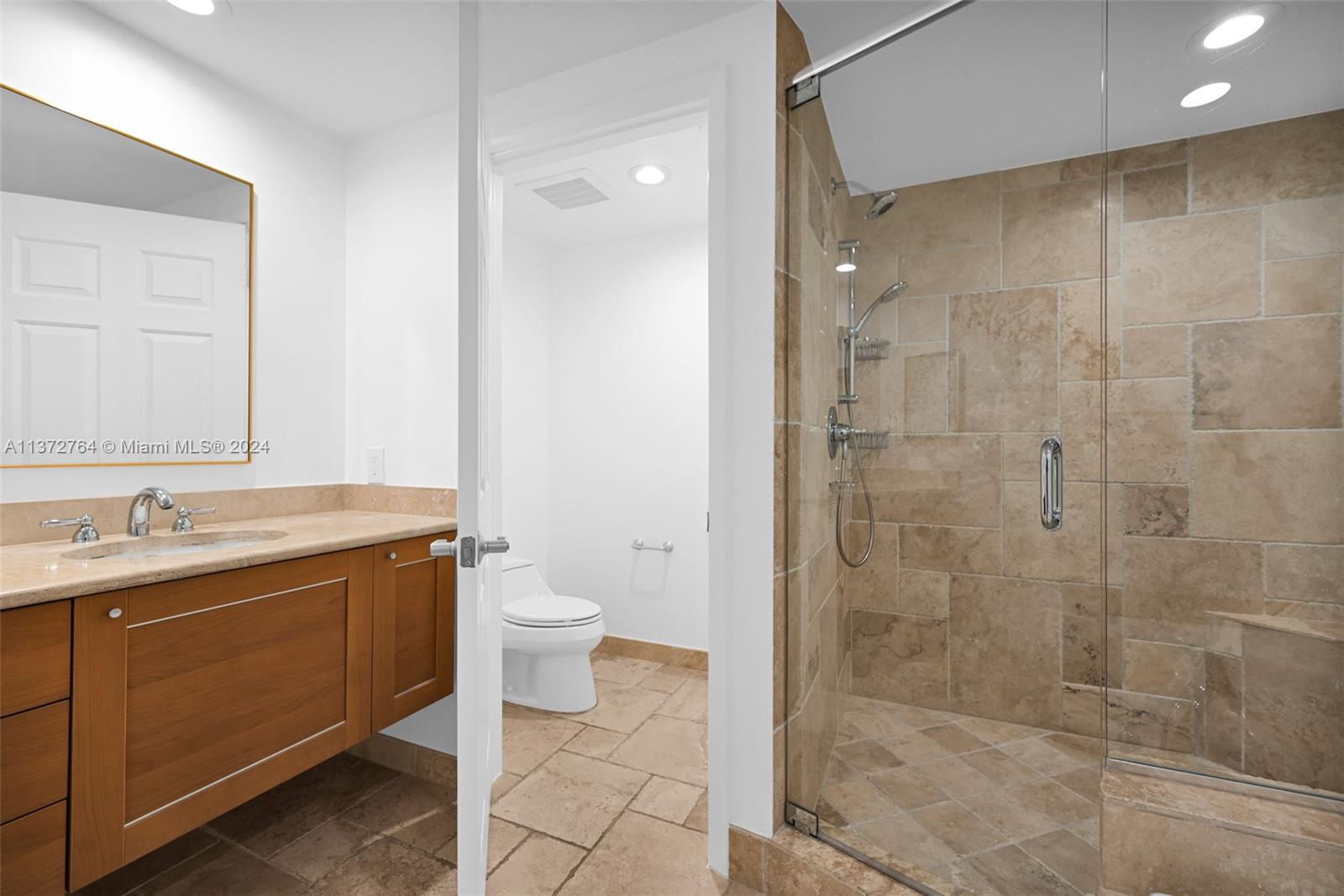 THE PORT RESIDENCES - Residential