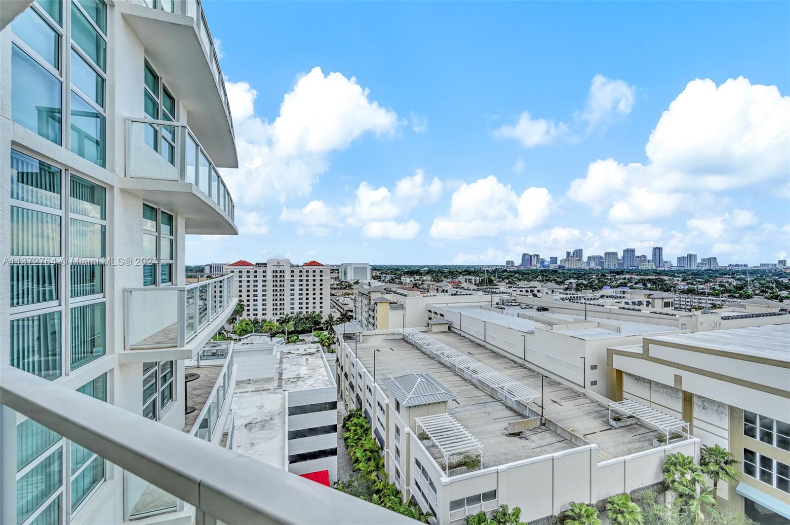 THE PORT RESIDENCES - Residential