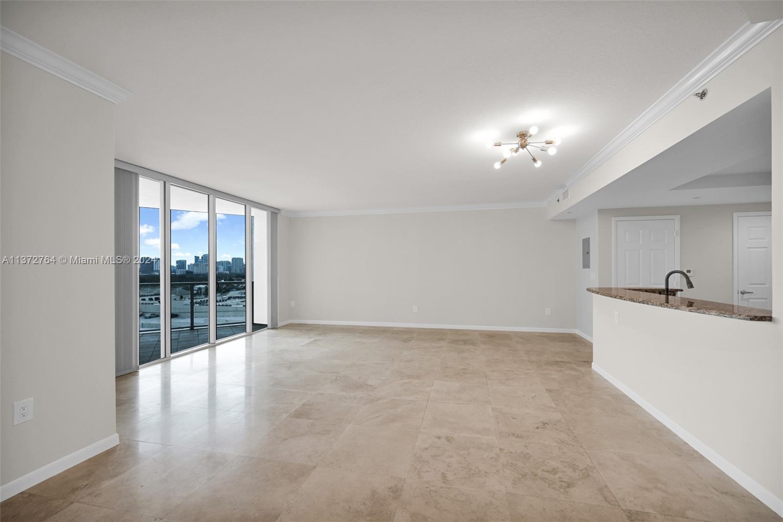 THE PORT RESIDENCES - Residential
