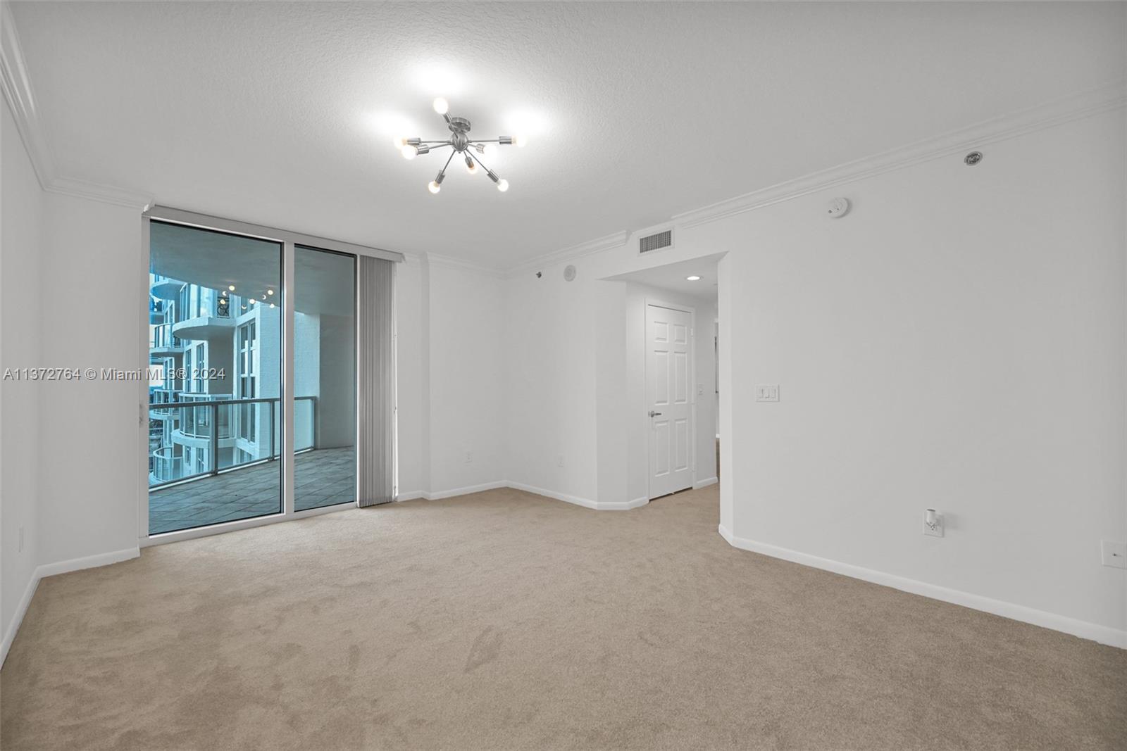 THE PORT RESIDENCES - Residential