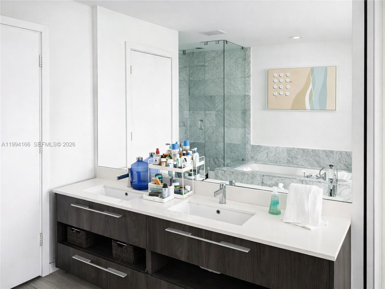 GRAN PARAISO CONDO - Residential