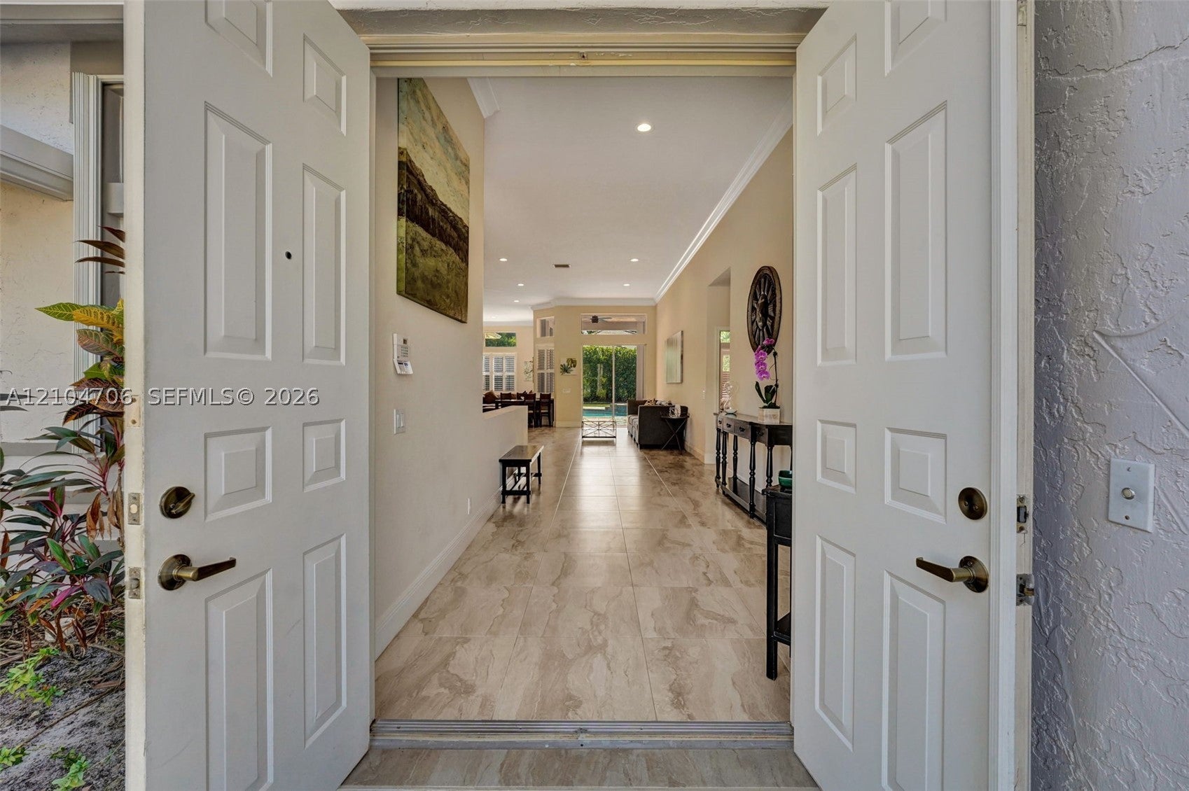 2390 Pheasant Ln