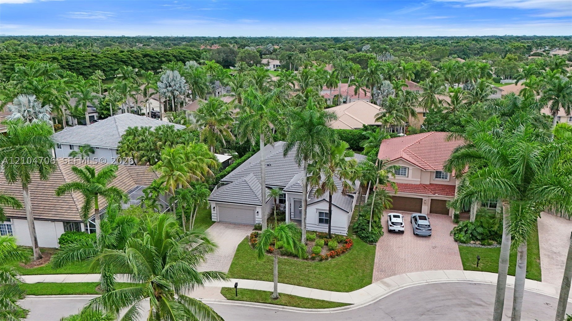2390 Pheasant Ln