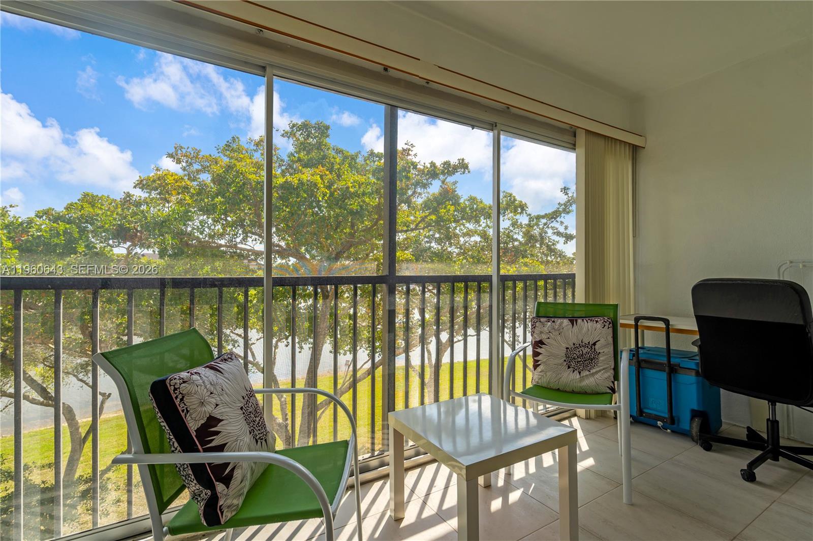 SUFFOLK AT CENTURY VILLAG - Residential