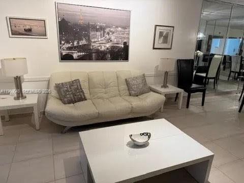 SUFFOLK AT CENTURY VILLAG - Residential