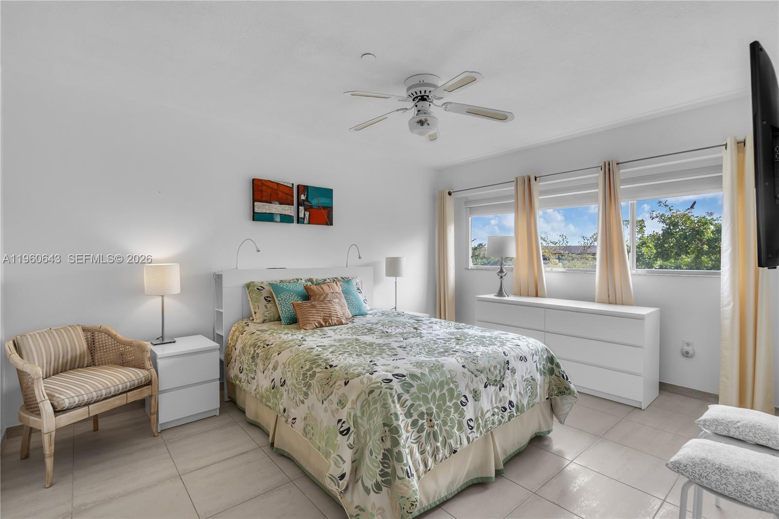 SUFFOLK AT CENTURY VILLAG - Residential