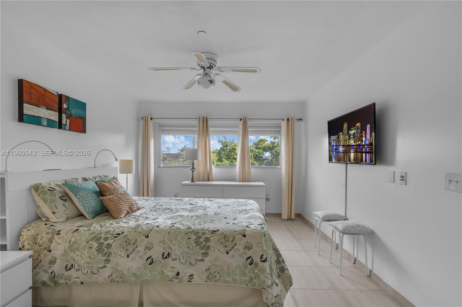 SUFFOLK AT CENTURY VILLAG - Residential