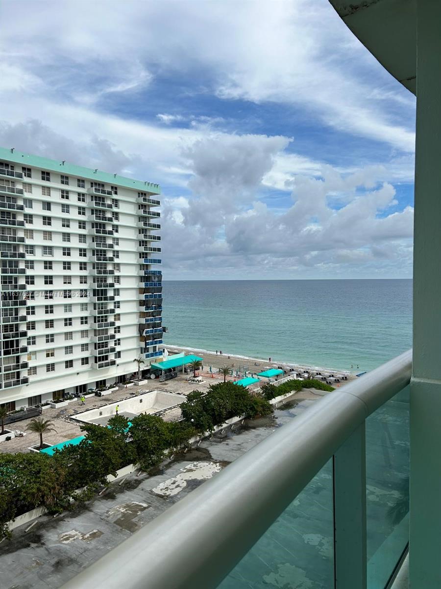 TIDES ON HOLLYWOOD BEACH - Residential