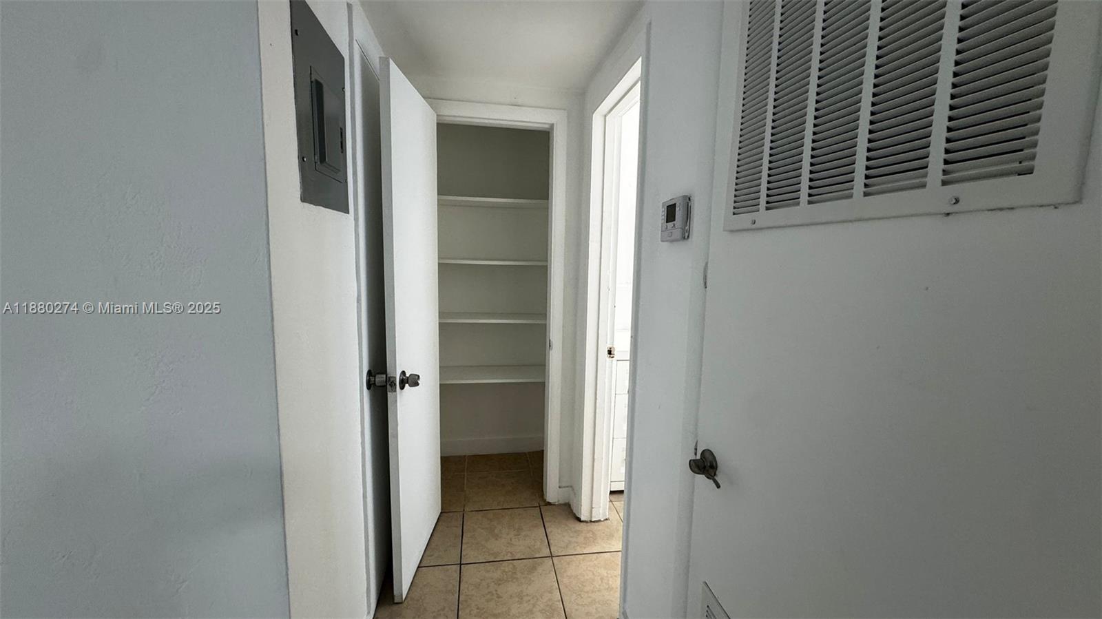1225 Marseille Dr 26