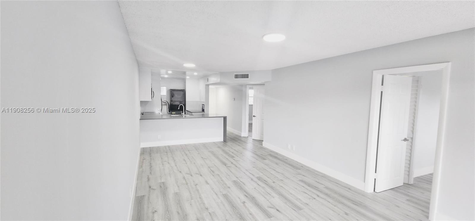 VERSAILLES GARDENS CONDO - Residential Lease