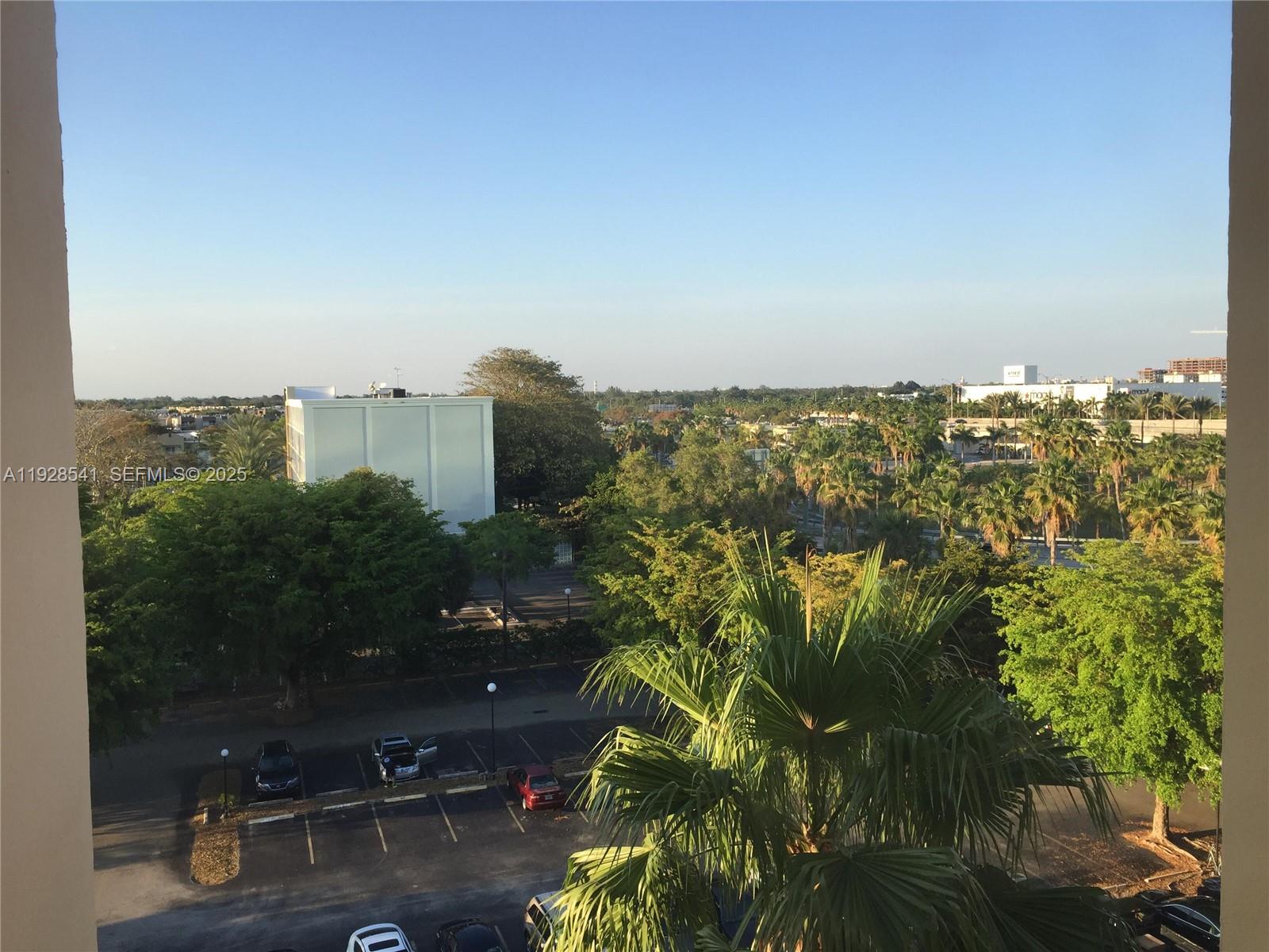 DADELAND PLACE CONDO - Residential Lease