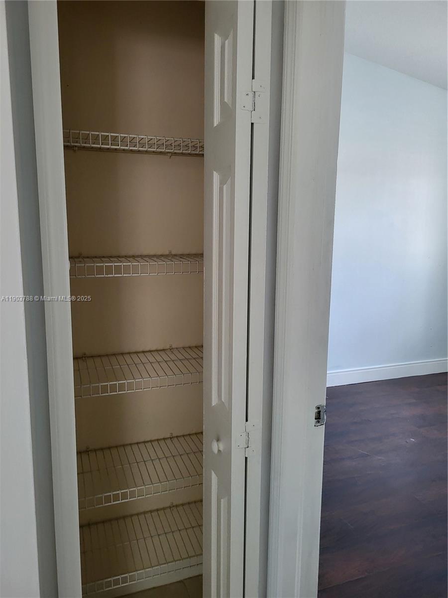 VENETIA GARDENS SOUTH CON - Residential Lease