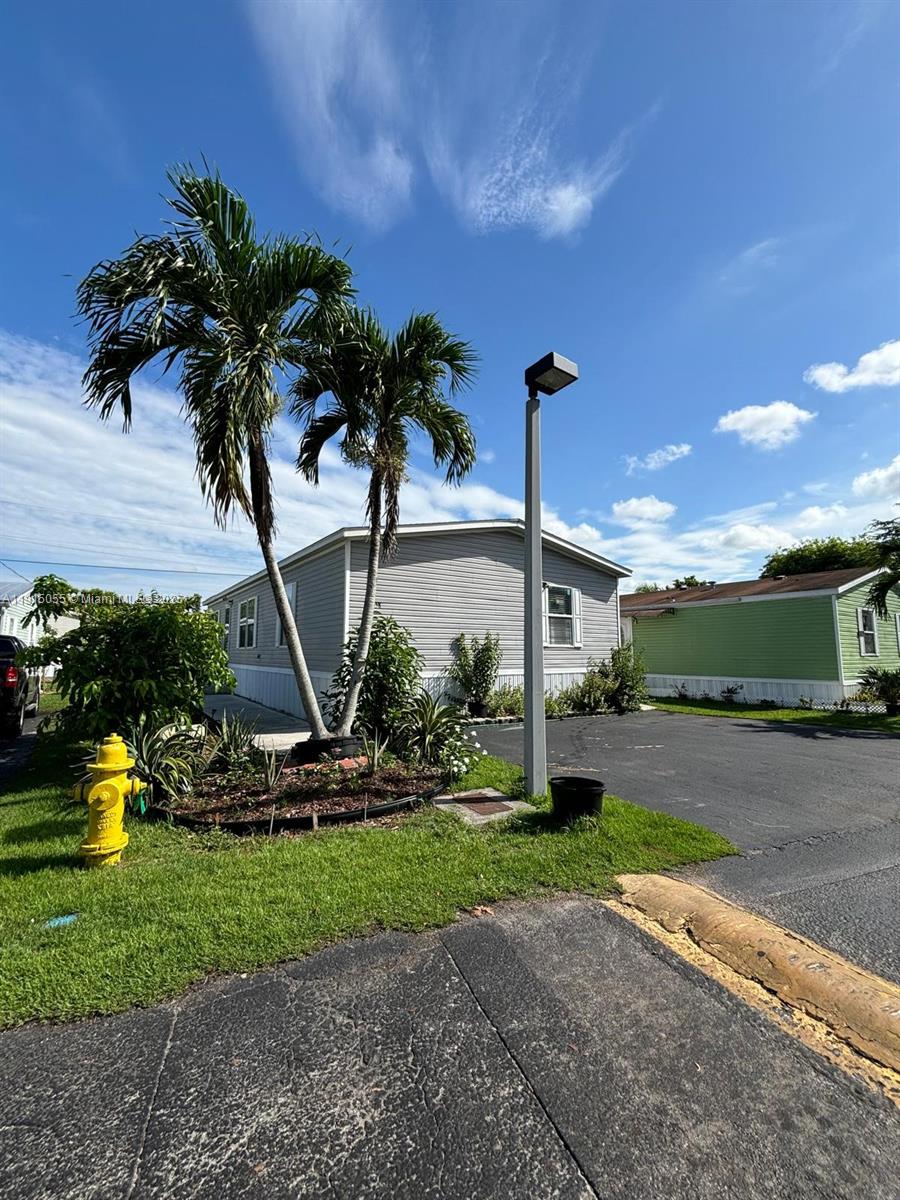 Palm Gardens - Residential