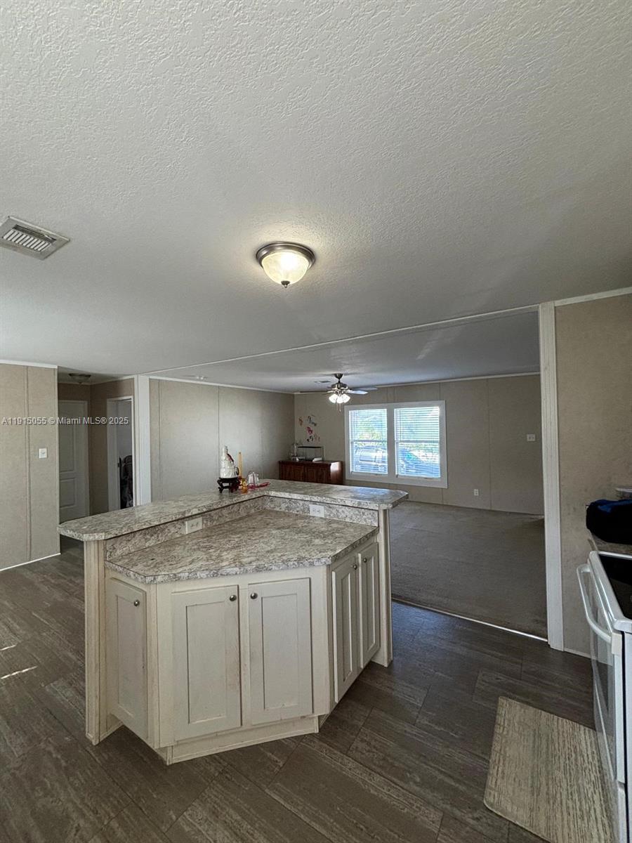 Palm Gardens - Residential