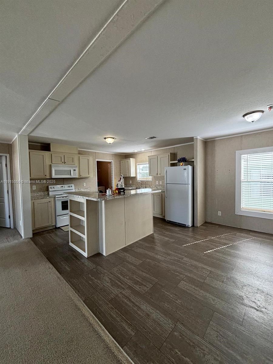 Palm Gardens - Residential