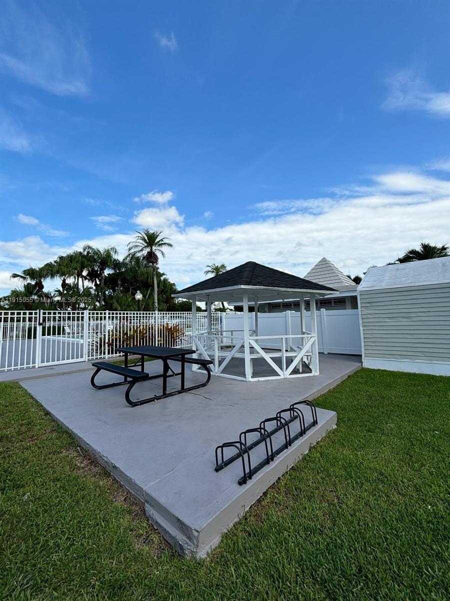 Palm Gardens - Residential