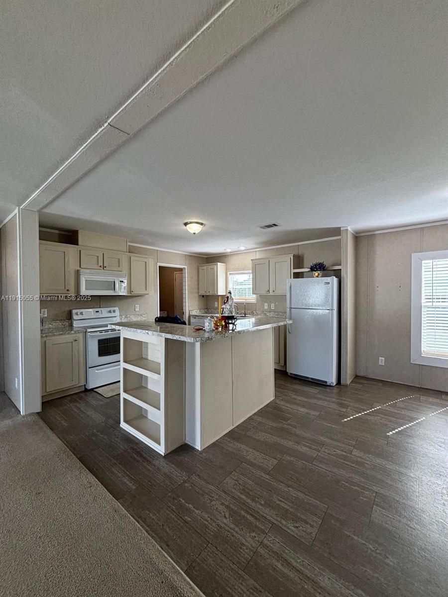 Palm Gardens - Residential