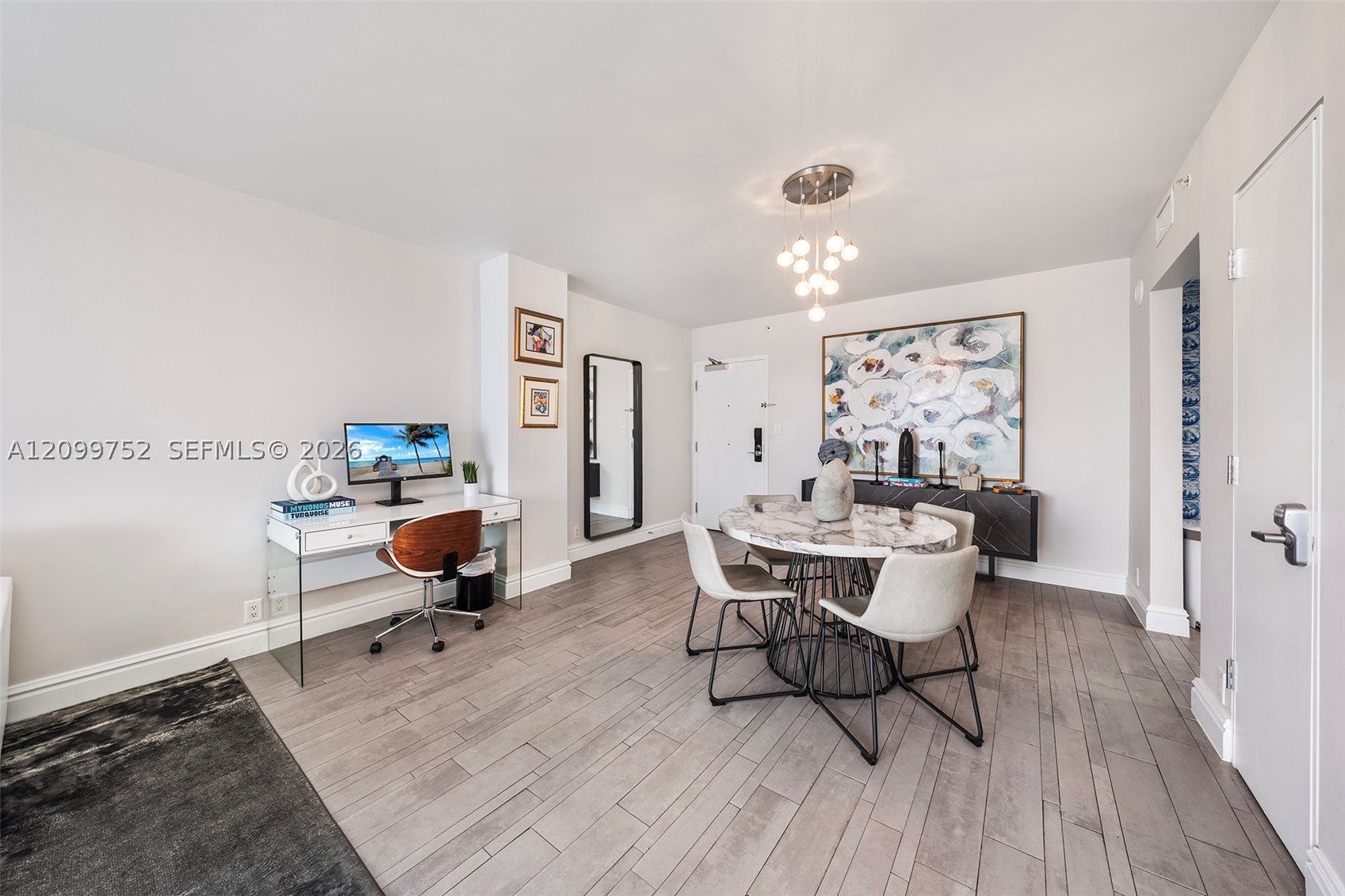 1100 West Ave 926