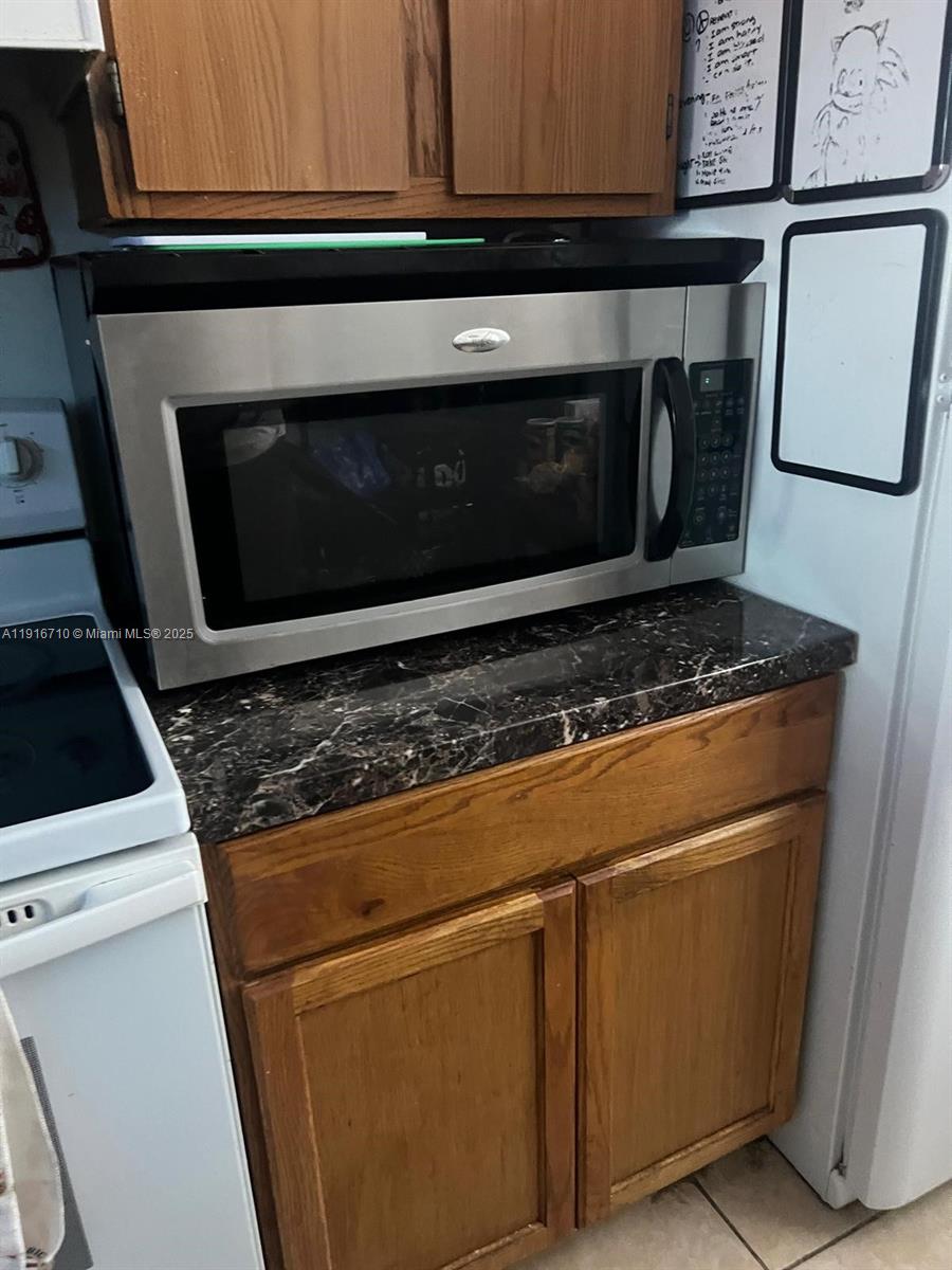 POINT SOUTH CONDO - Residential