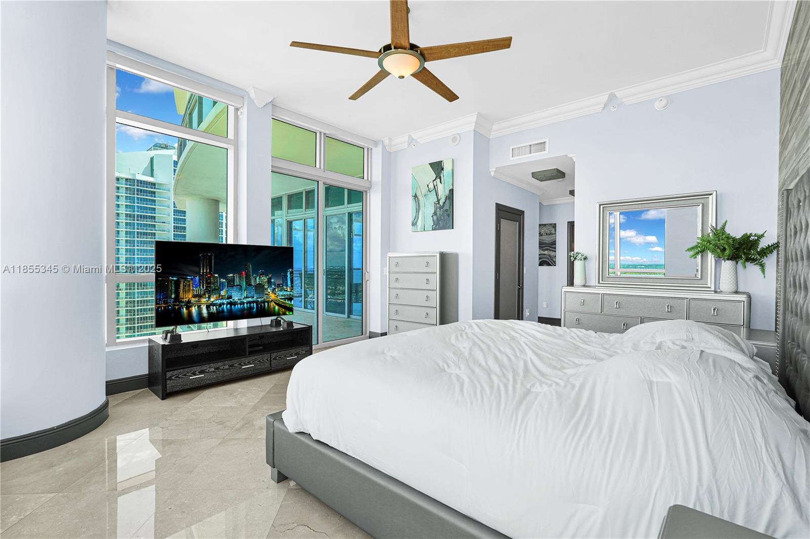 Diplomat Residences - Residential