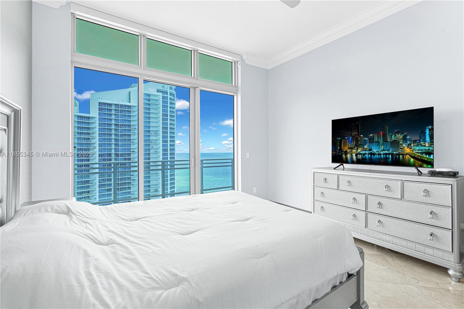 Diplomat Residences - Residential