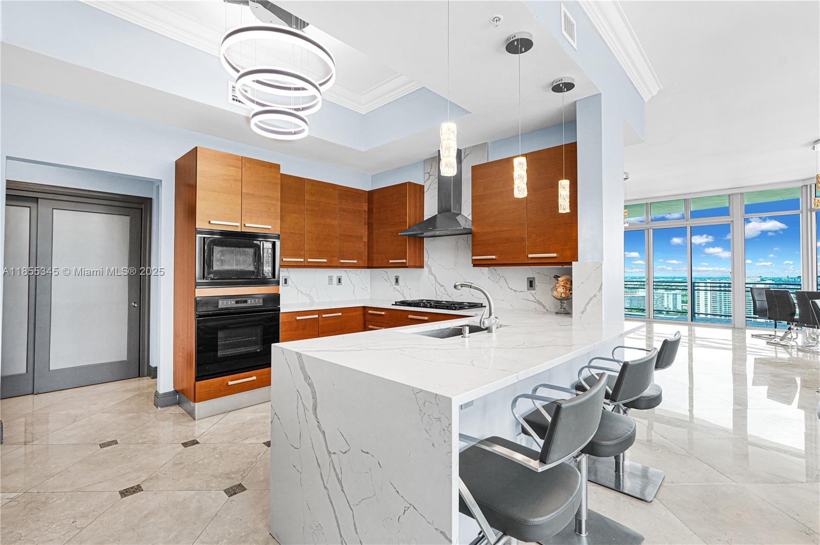 Diplomat Residences - Residential