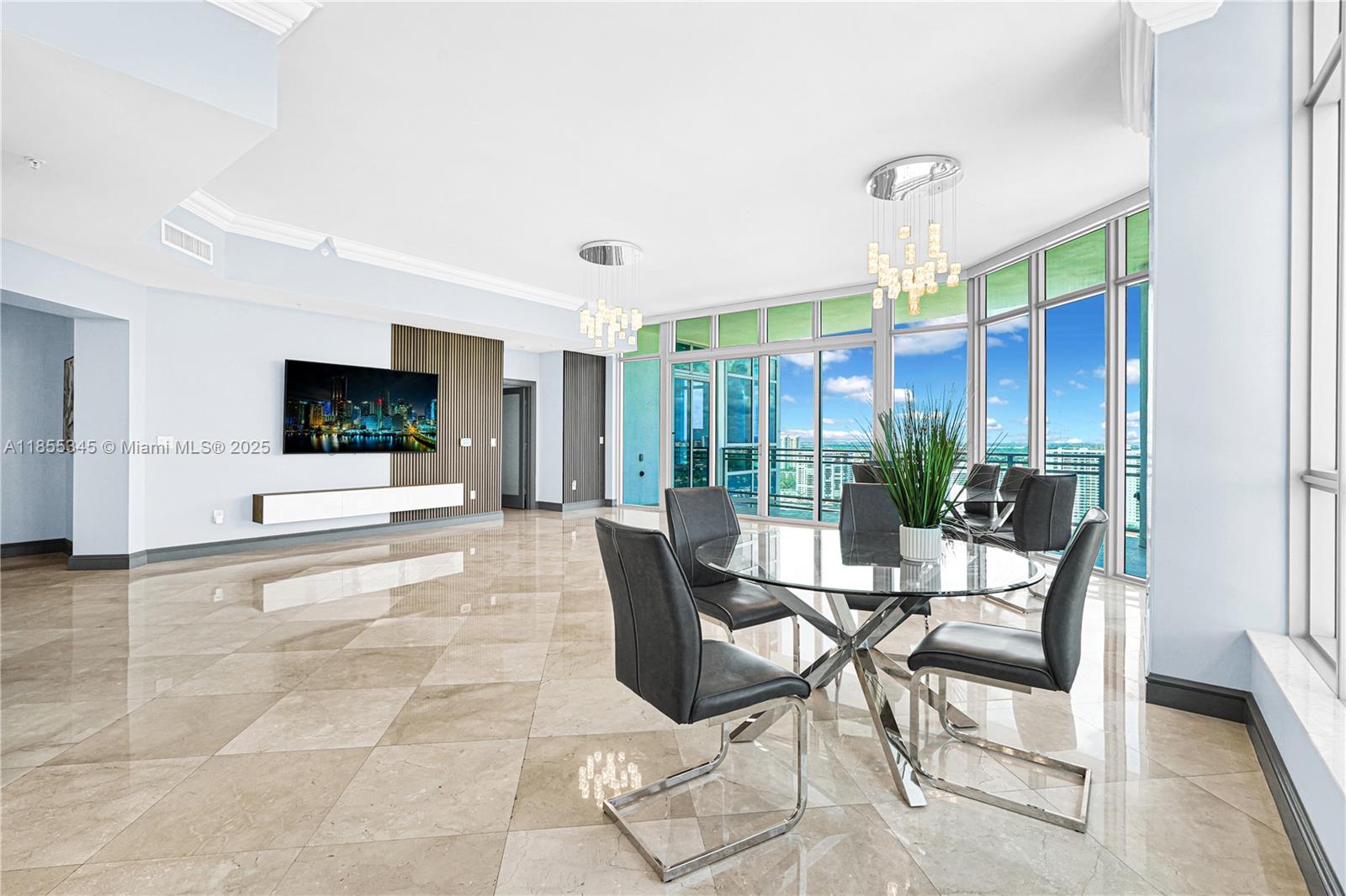 Diplomat Residences - Residential