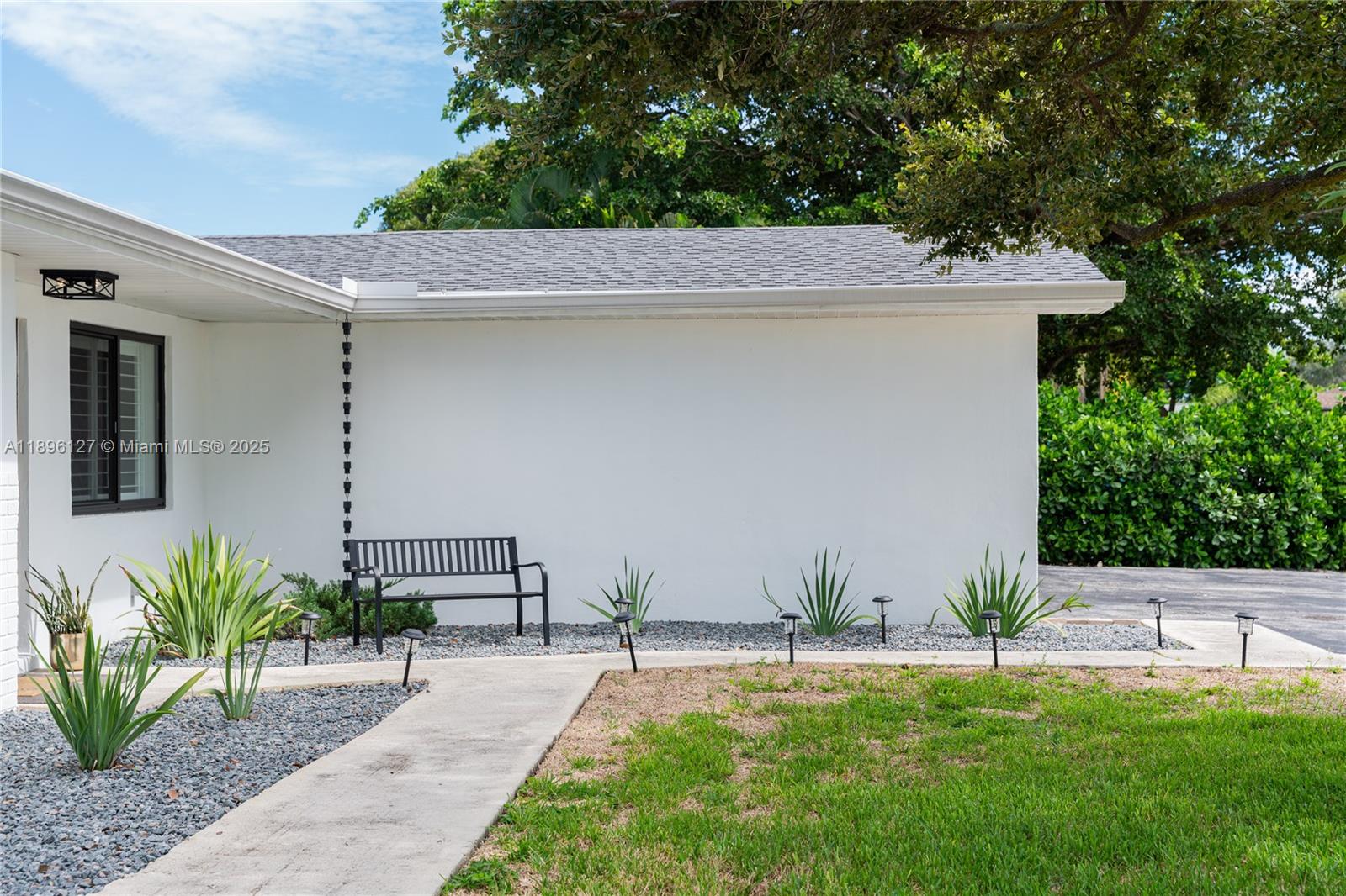 WHISPERING PINES PARK - Residential