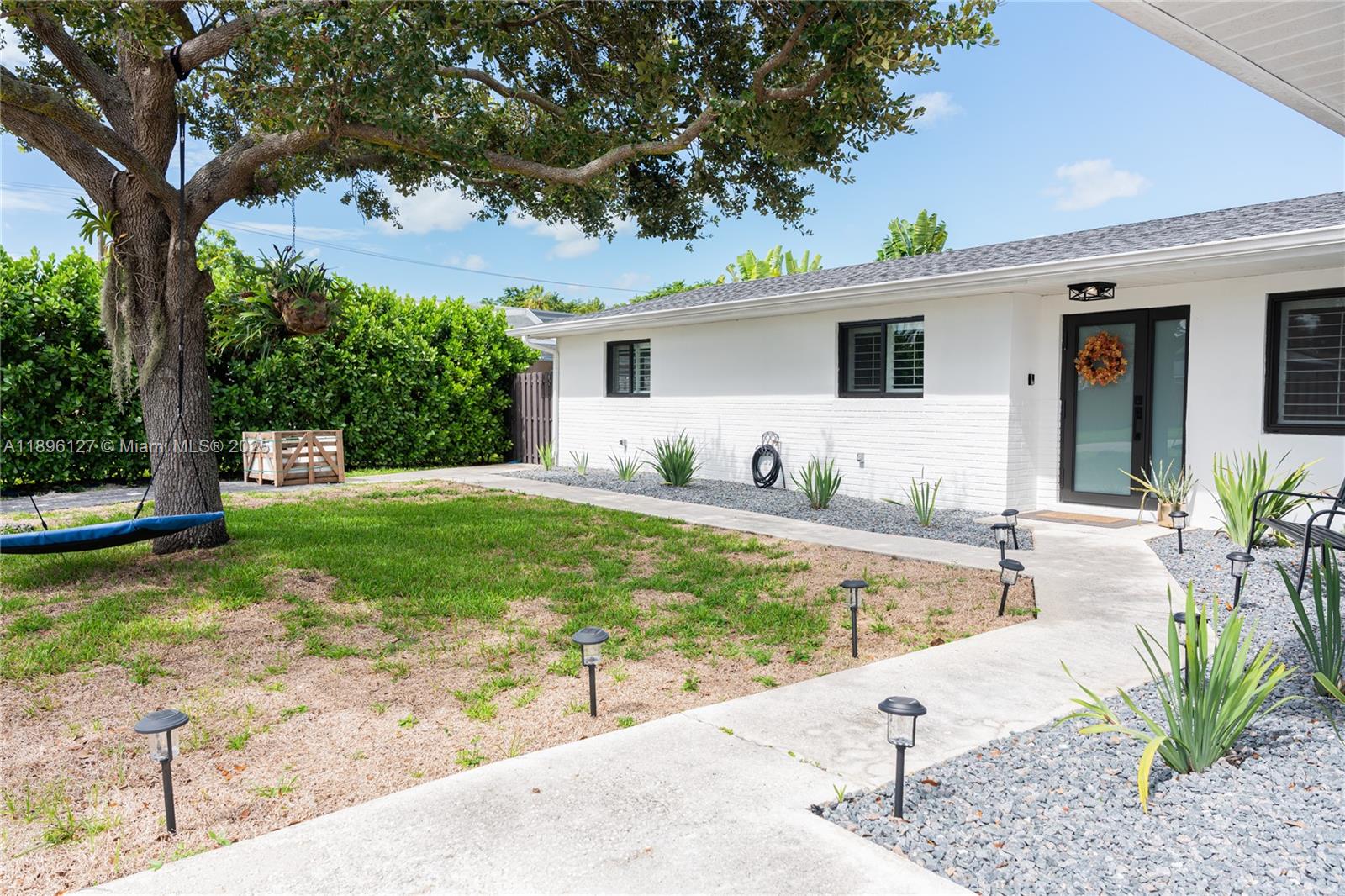 8895 SW 197th Ter