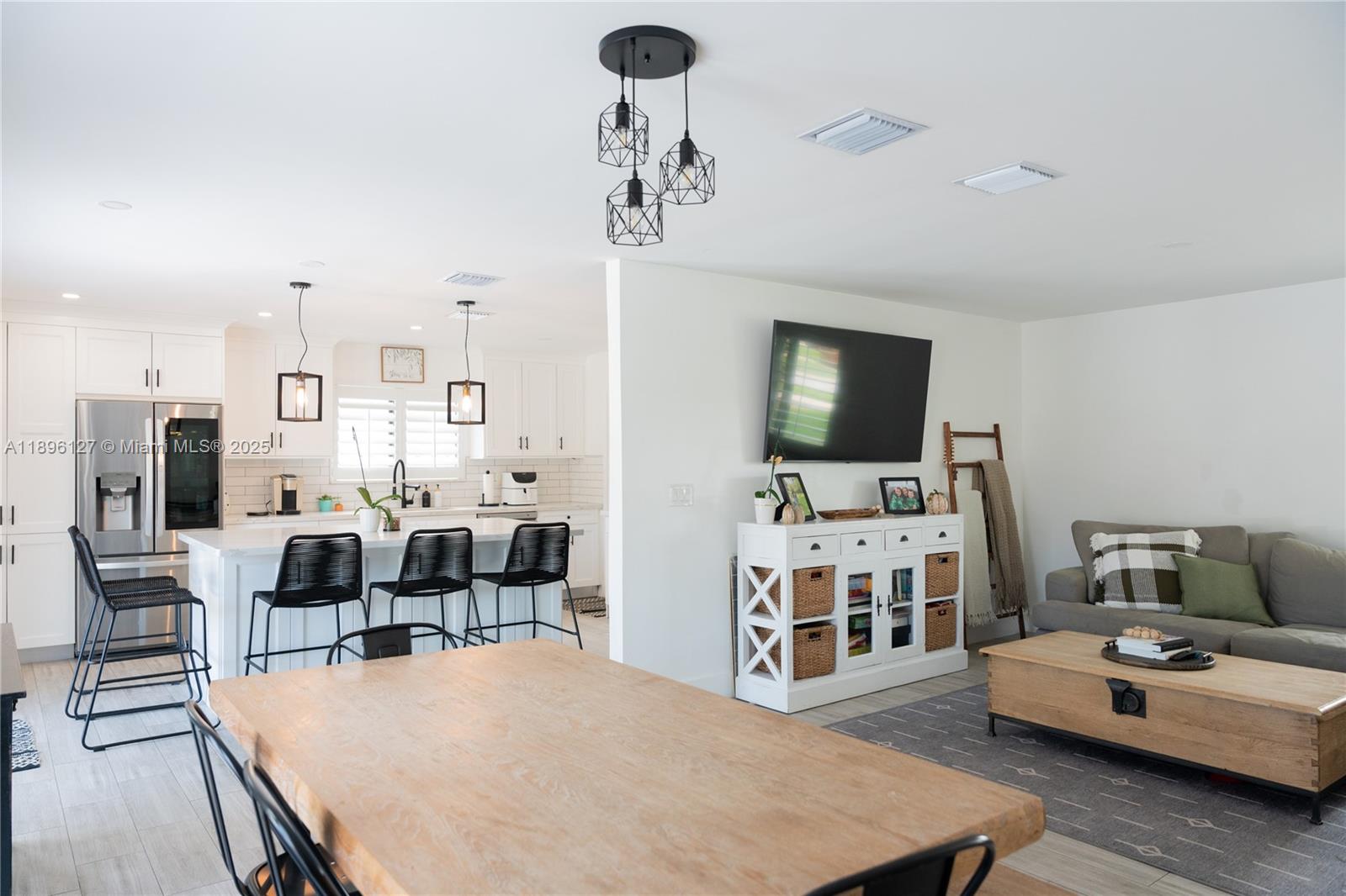 WHISPERING PINES PARK - Residential