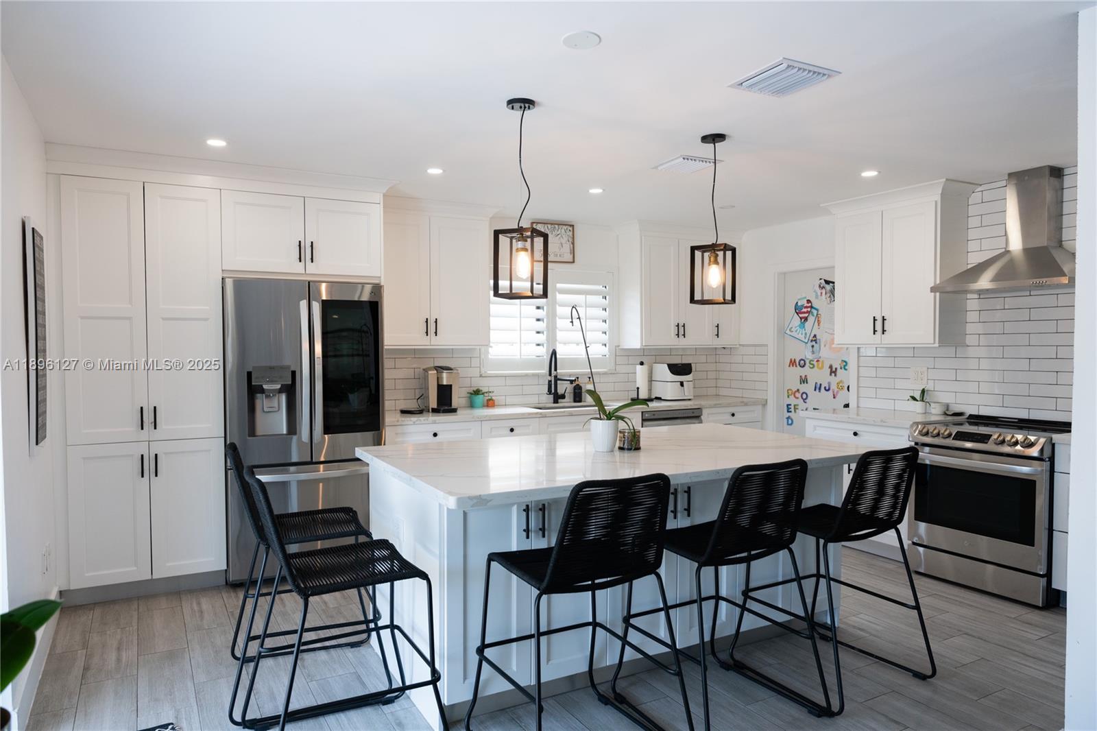 WHISPERING PINES PARK - Residential