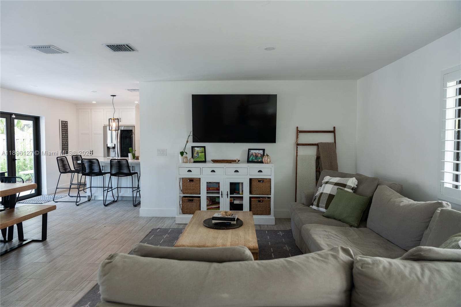 WHISPERING PINES PARK - Residential