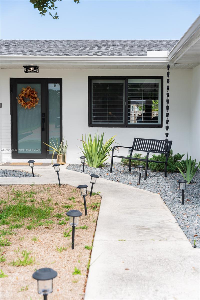 8895 SW 197th Ter