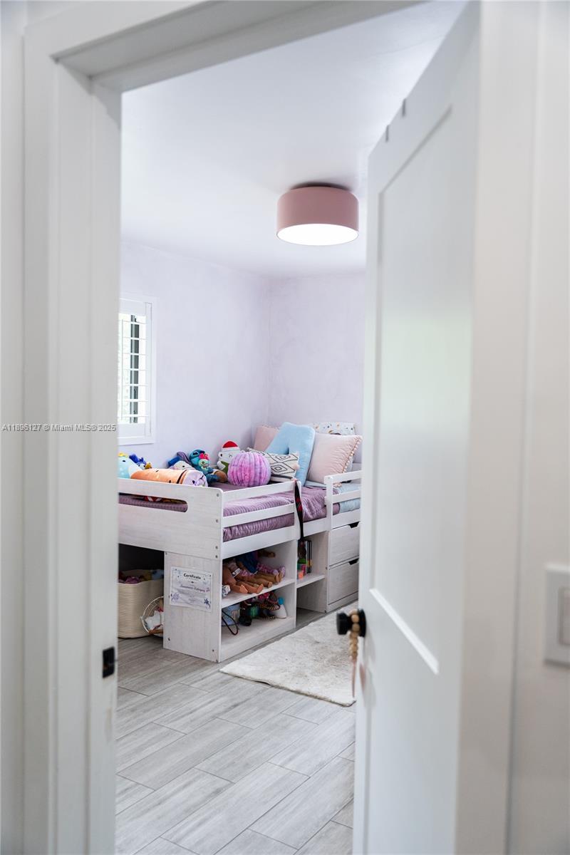 WHISPERING PINES PARK - Residential