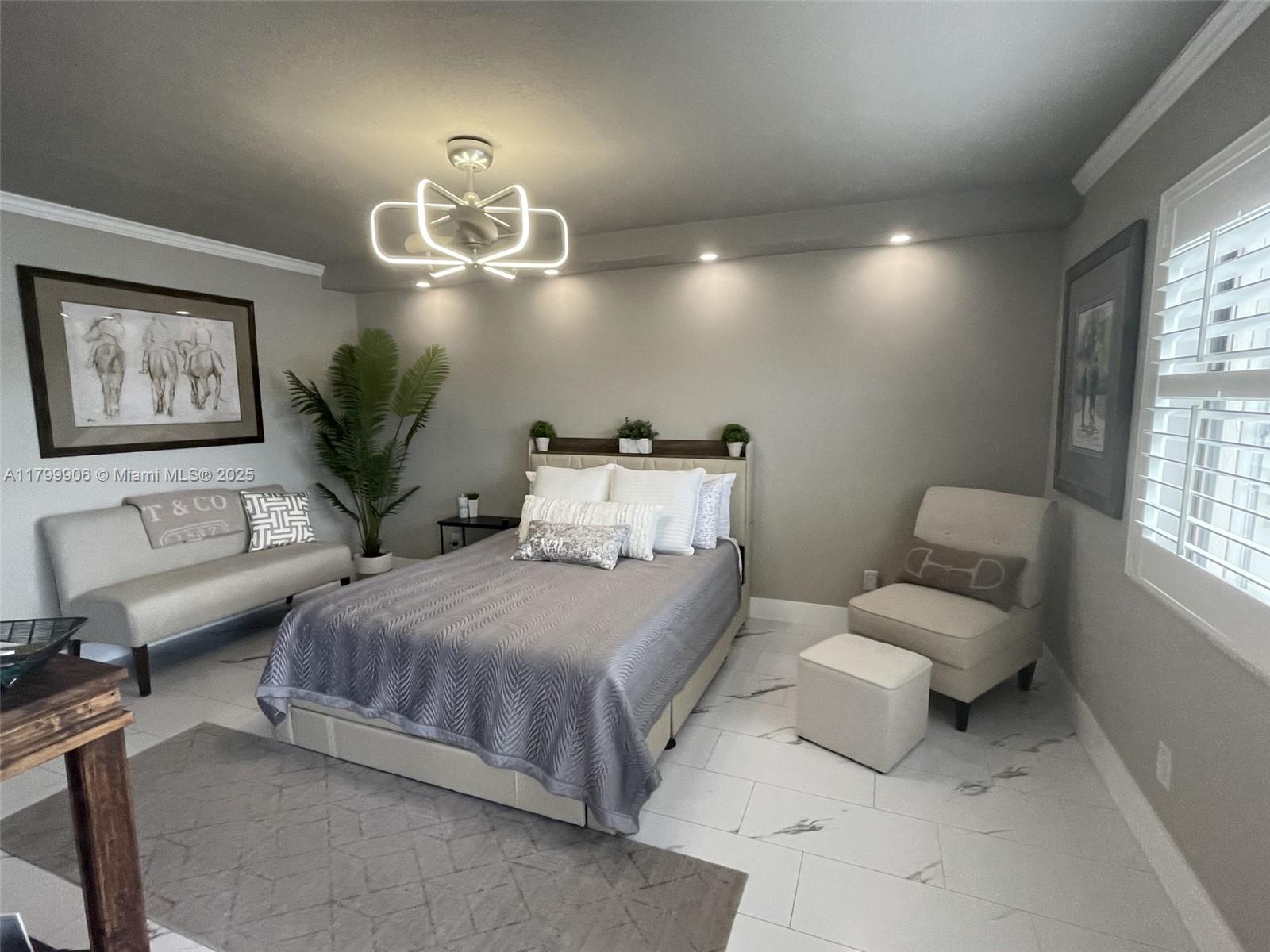 NORTHLAKE CONDO - Residential