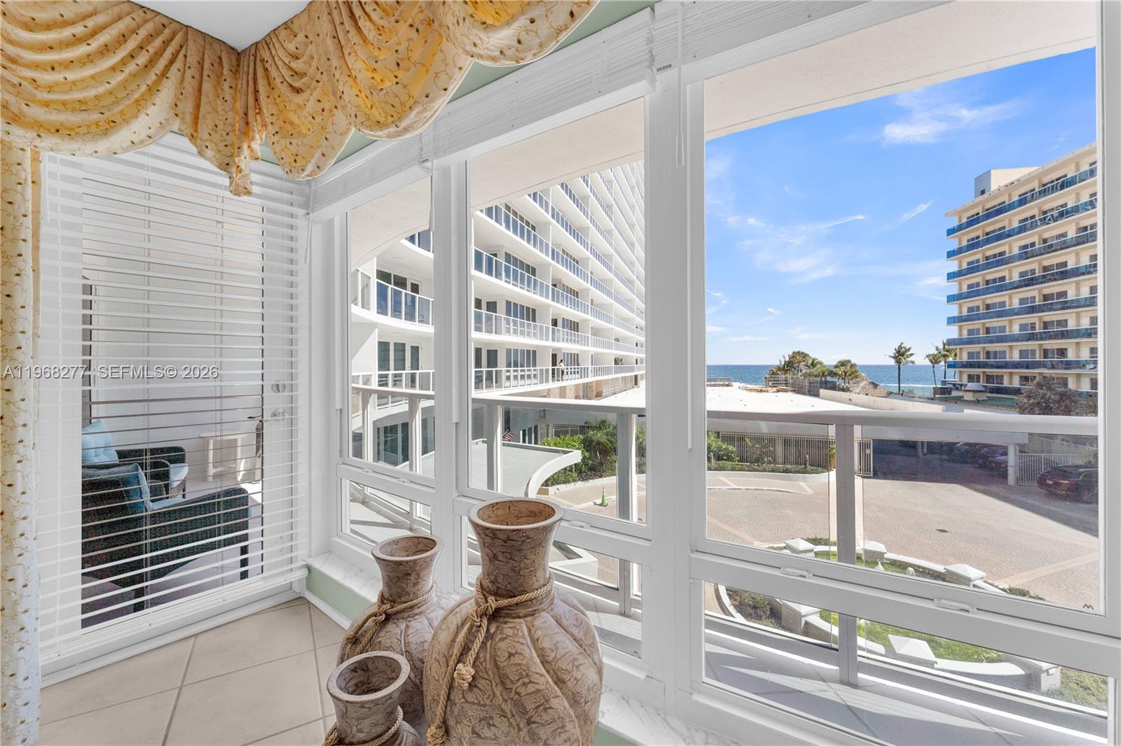 GALLEON CONDO - Residential