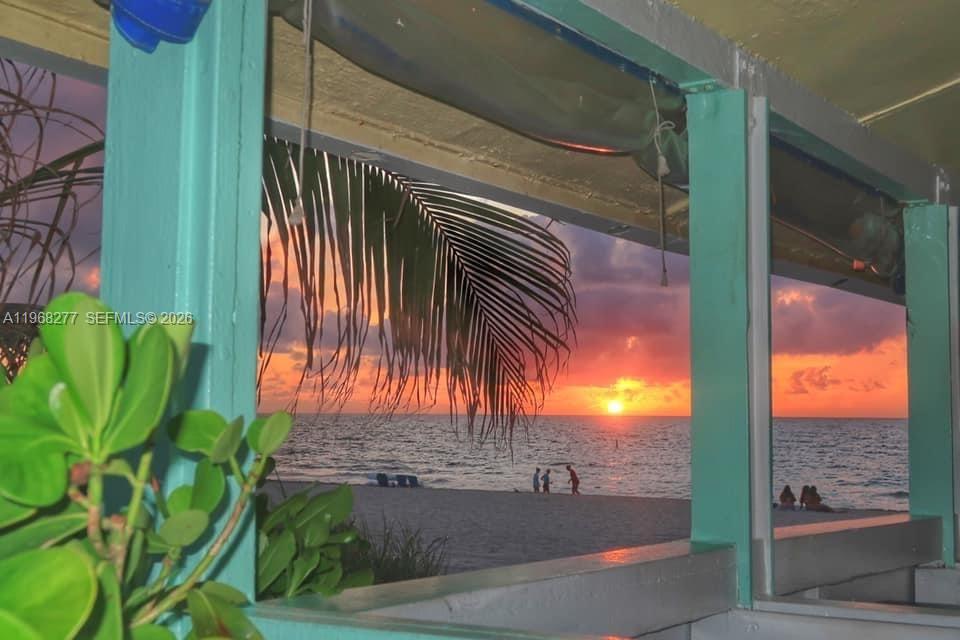 GALLEON CONDO - Residential