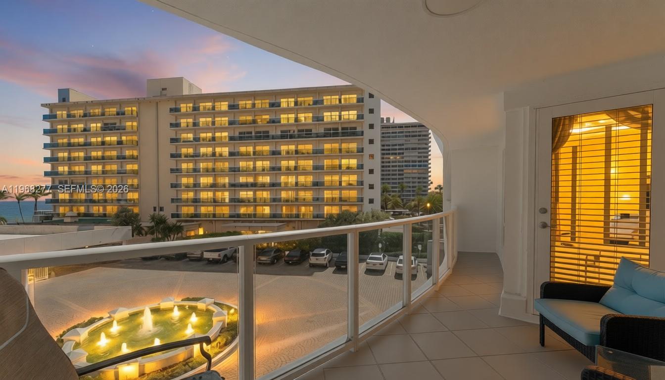 GALLEON CONDO - Residential