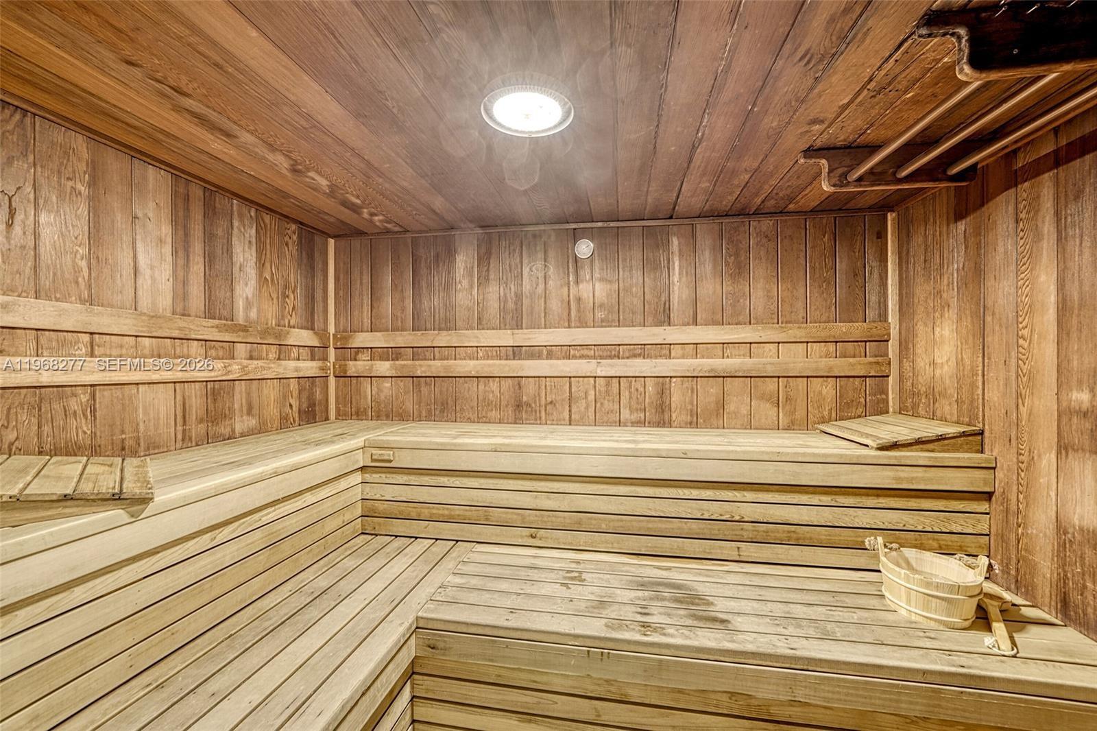 GALLEON CONDO - Residential