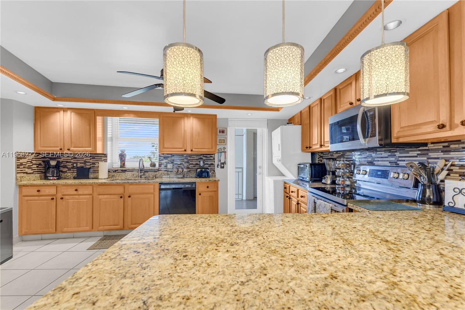 GALLEON CONDO - Residential