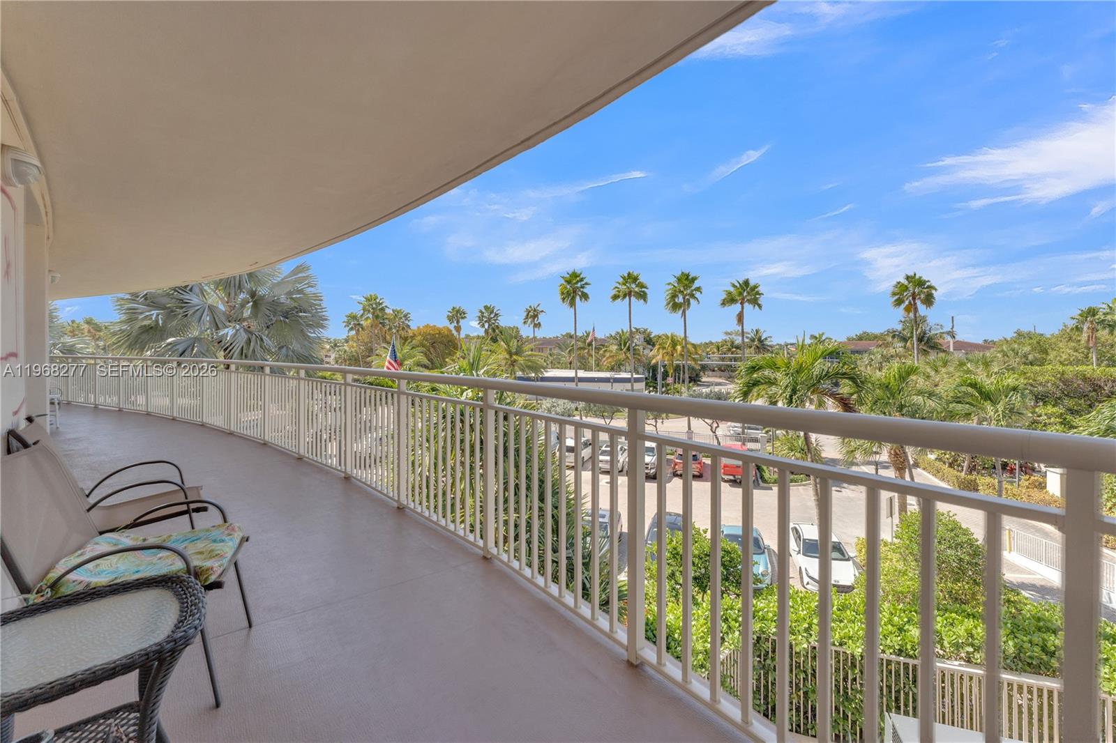 GALLEON CONDO - Residential