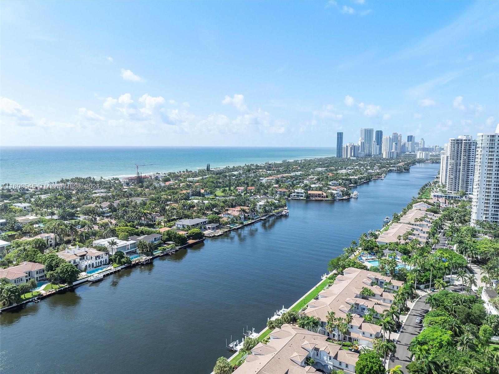 THE COURTYARDS AT THE POI - Residential