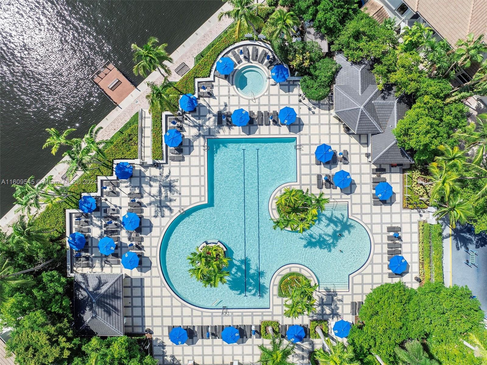 THE COURTYARDS AT THE POI - Residential
